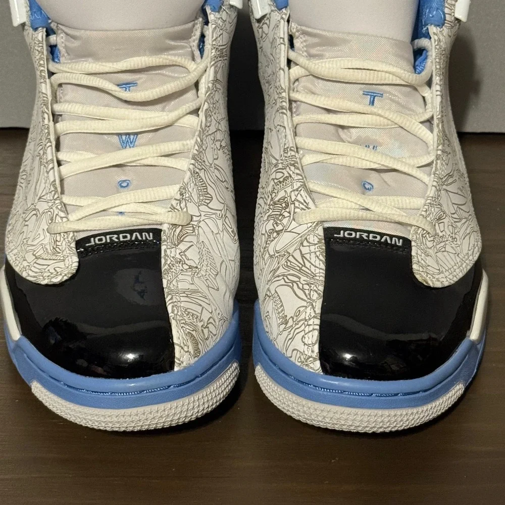 Jordan Mens Basketball Shoes Dub Zero University Laser Etched 311046-114 Size 10